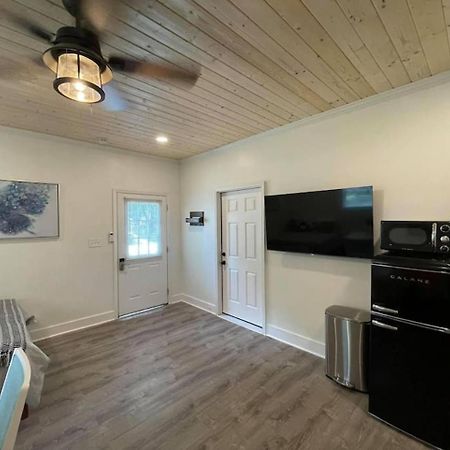 Beautifully Renovated Studio 2 Miles From Marina! Winchester Esterno foto