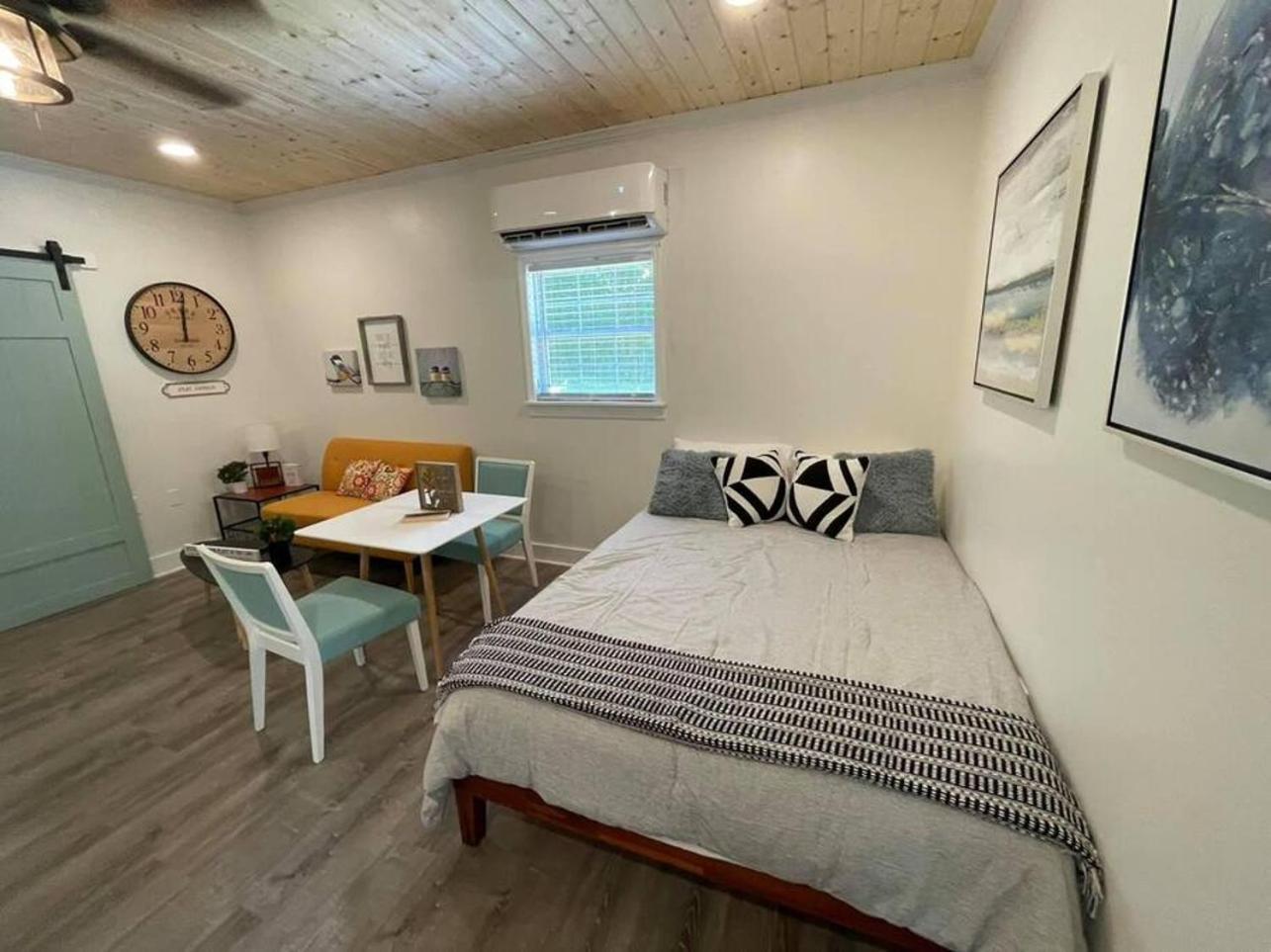 Beautifully Renovated Studio 2 Miles From Marina! Winchester Esterno foto