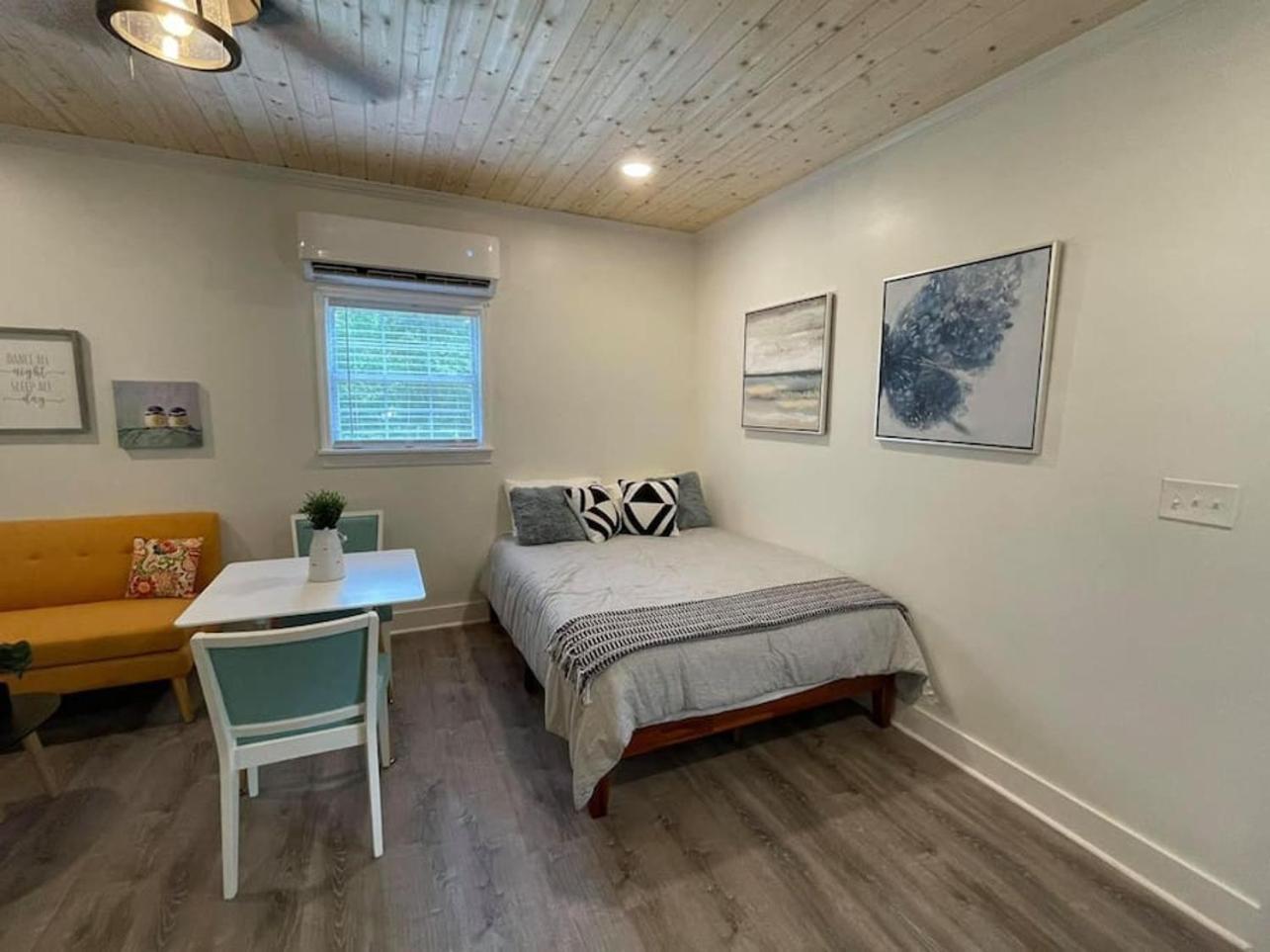 Beautifully Renovated Studio 2 Miles From Marina! Winchester Esterno foto