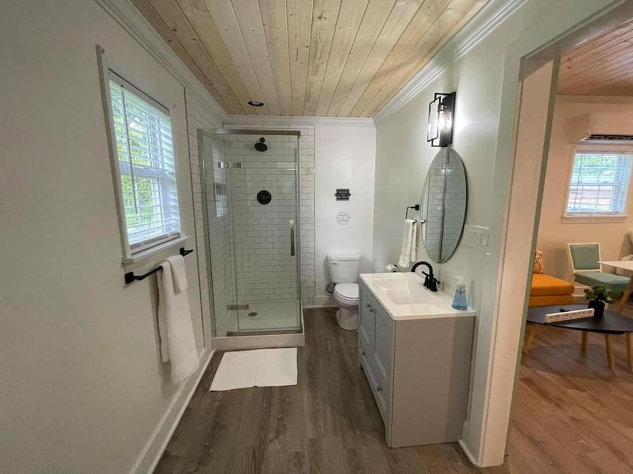 Beautifully Renovated Studio 2 Miles From Marina! Winchester Esterno foto
